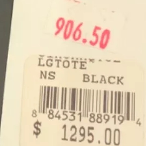 Michael Kors Black and Gold Luxury Bag - Picture 8 of 8